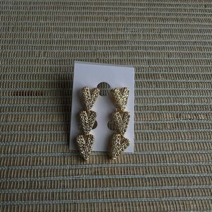 ⭐️-Gold triple Heart Earrings